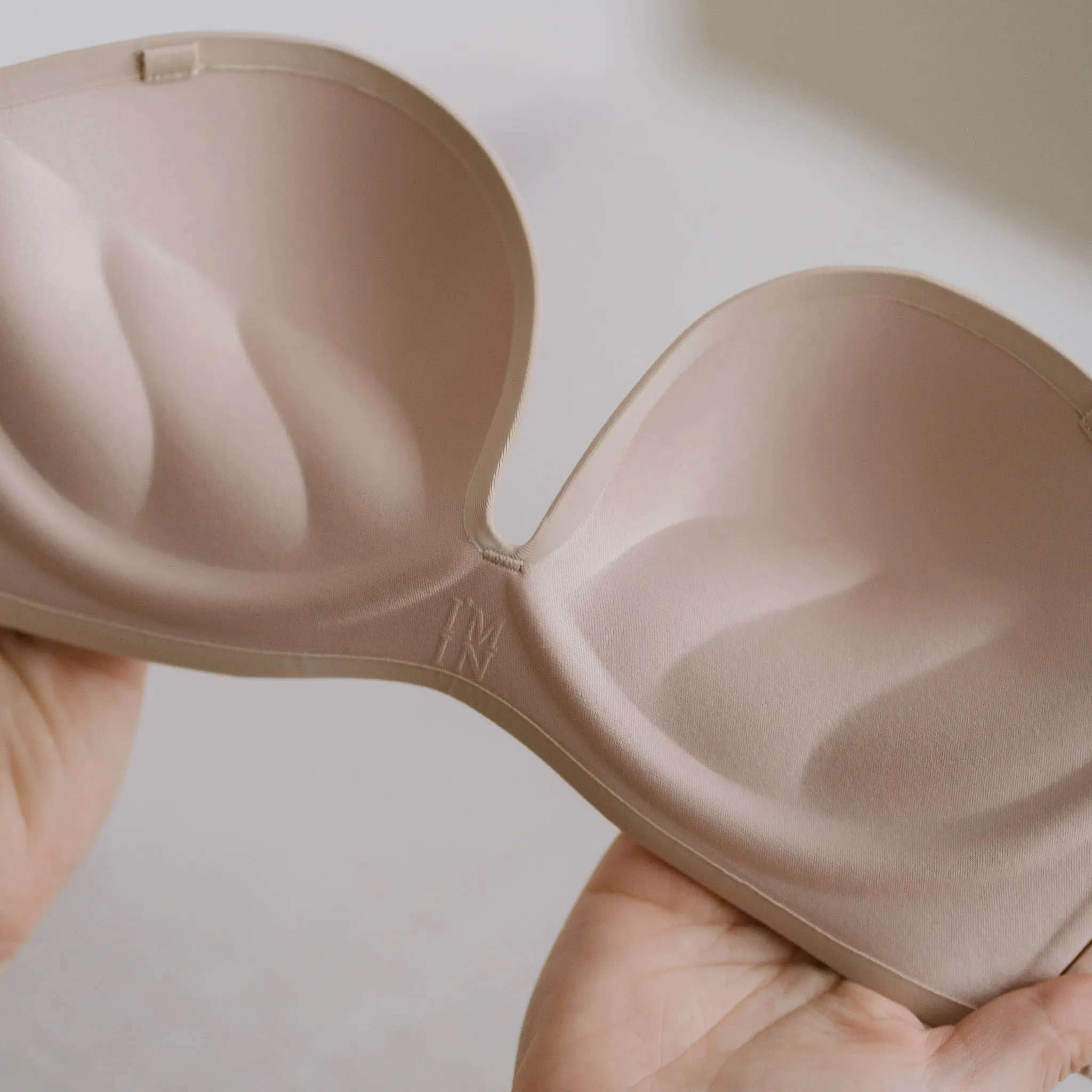 247 Seamless! 100% Non-Slip Strapless Wireless Bra in Almond Nude
