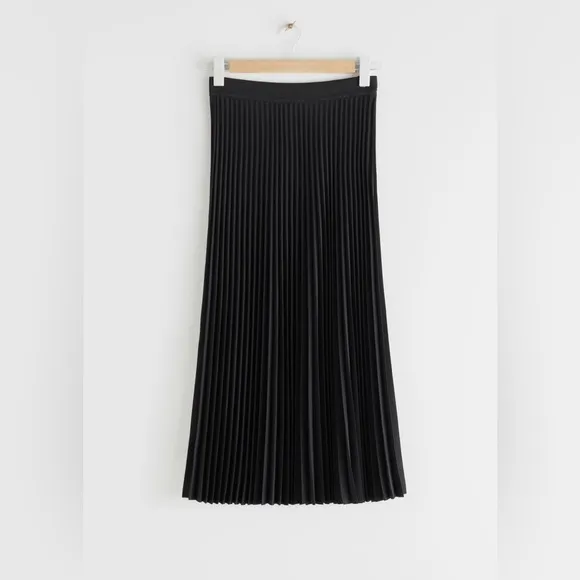 &amp; OTHER STORIES Pleated Crepe Midi Skirt In Black