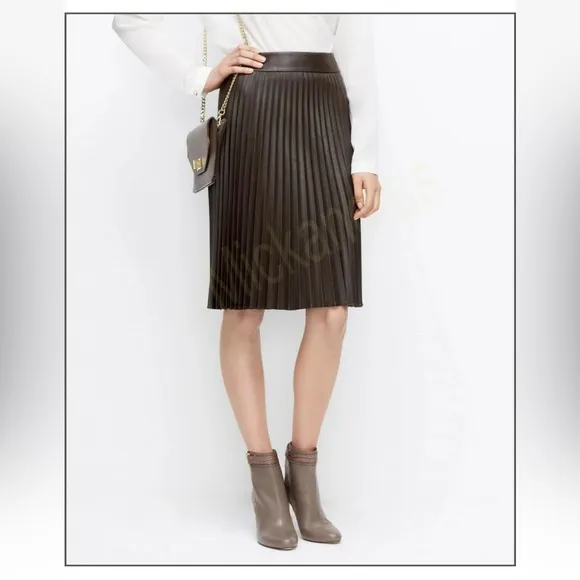 Ann Taylor Faux Leather Brown Pleated Skirt