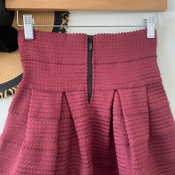 Anthropologie Girls From Savoy Maroon Textured Pleated Mini Skirt