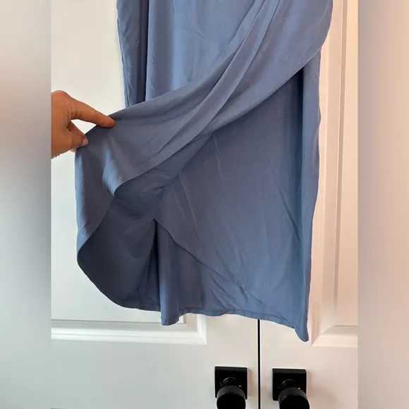 Athleta Women’s Release Midi Skirt Blue (Size M)