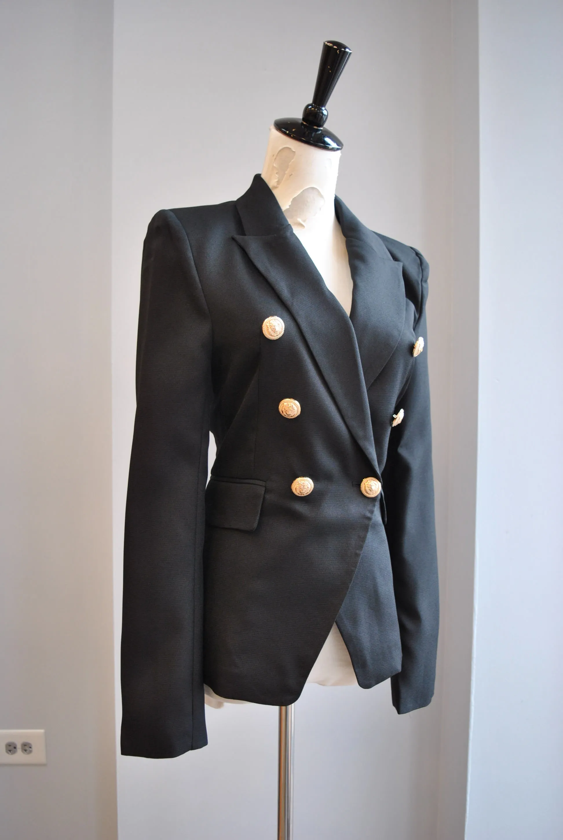 BLACK DOUBLE BREASTED BLAZER
