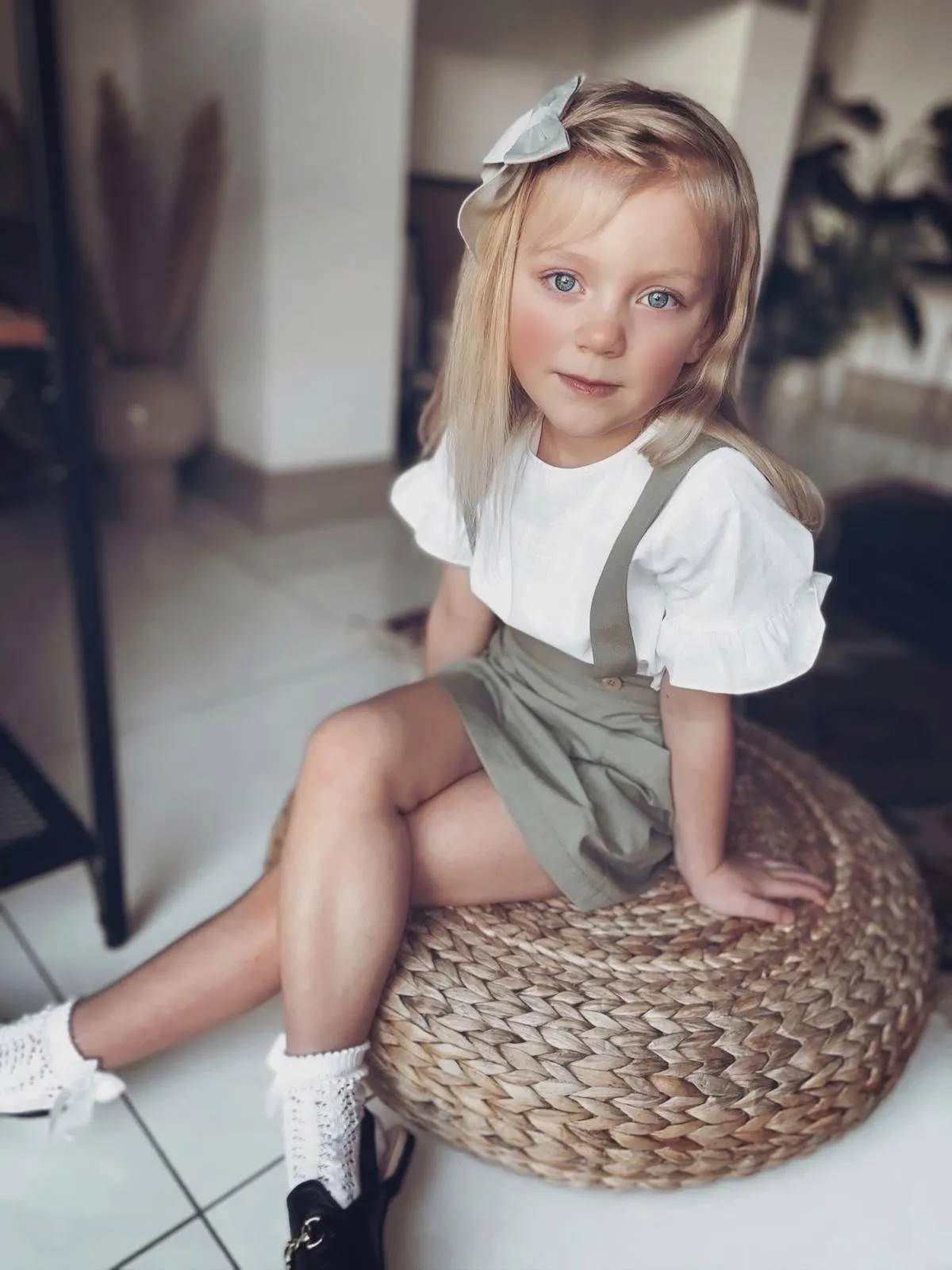 Blouse & Pinafore Skirt
