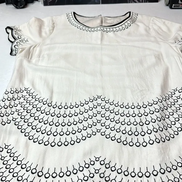 Boden shift dress with side zipper short sleeve