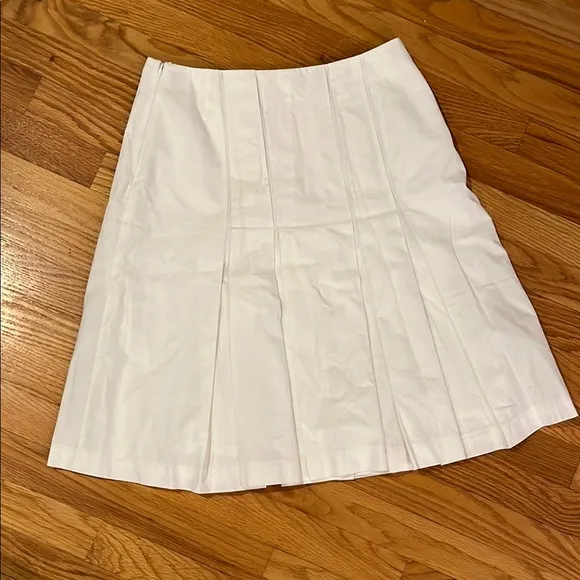 Brooks Brother cotton pleated skirt hidden side entry zipper