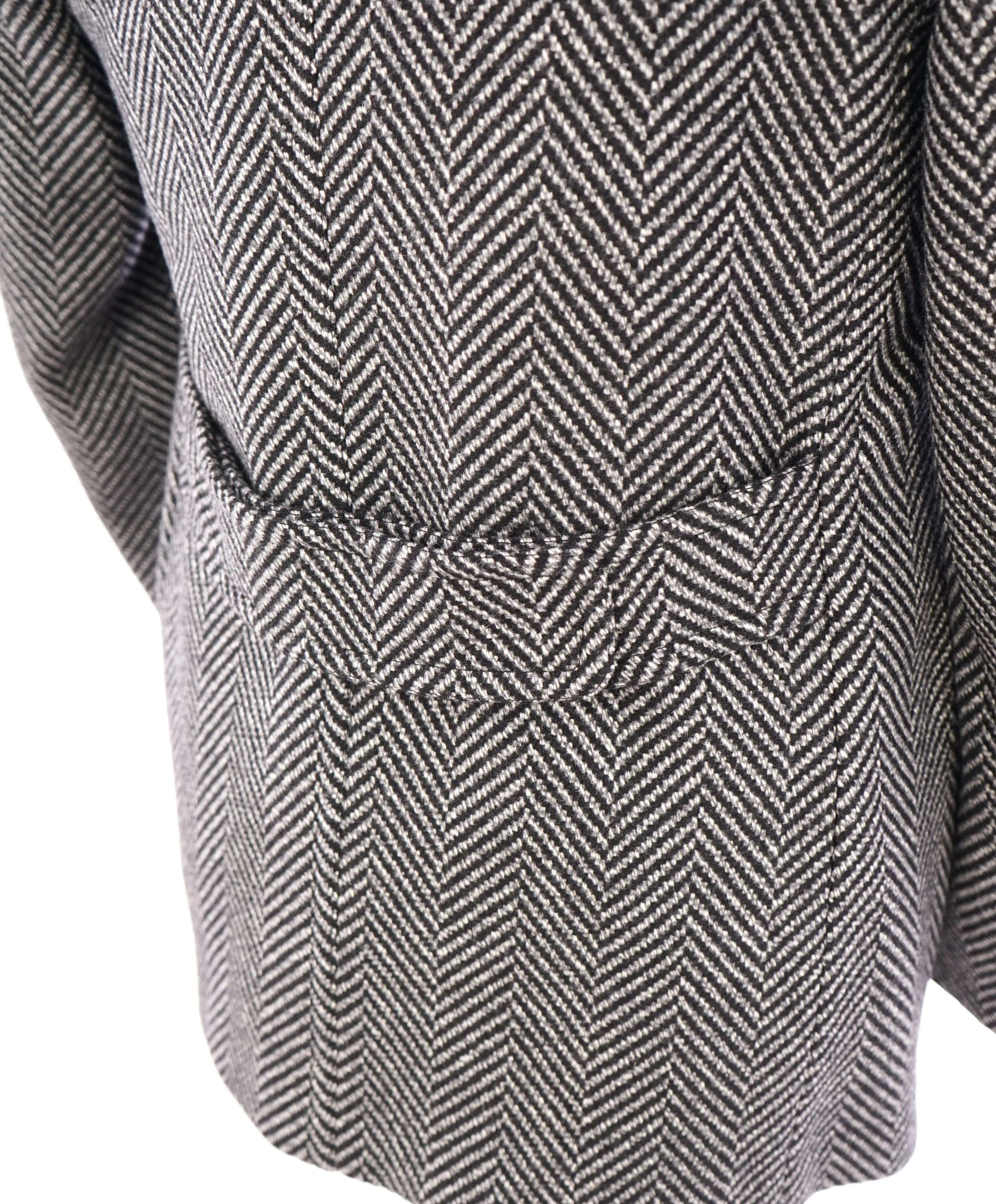 CANALI - Black & White Herringbone Double Breasted Peacoat Quilted Coat - 42