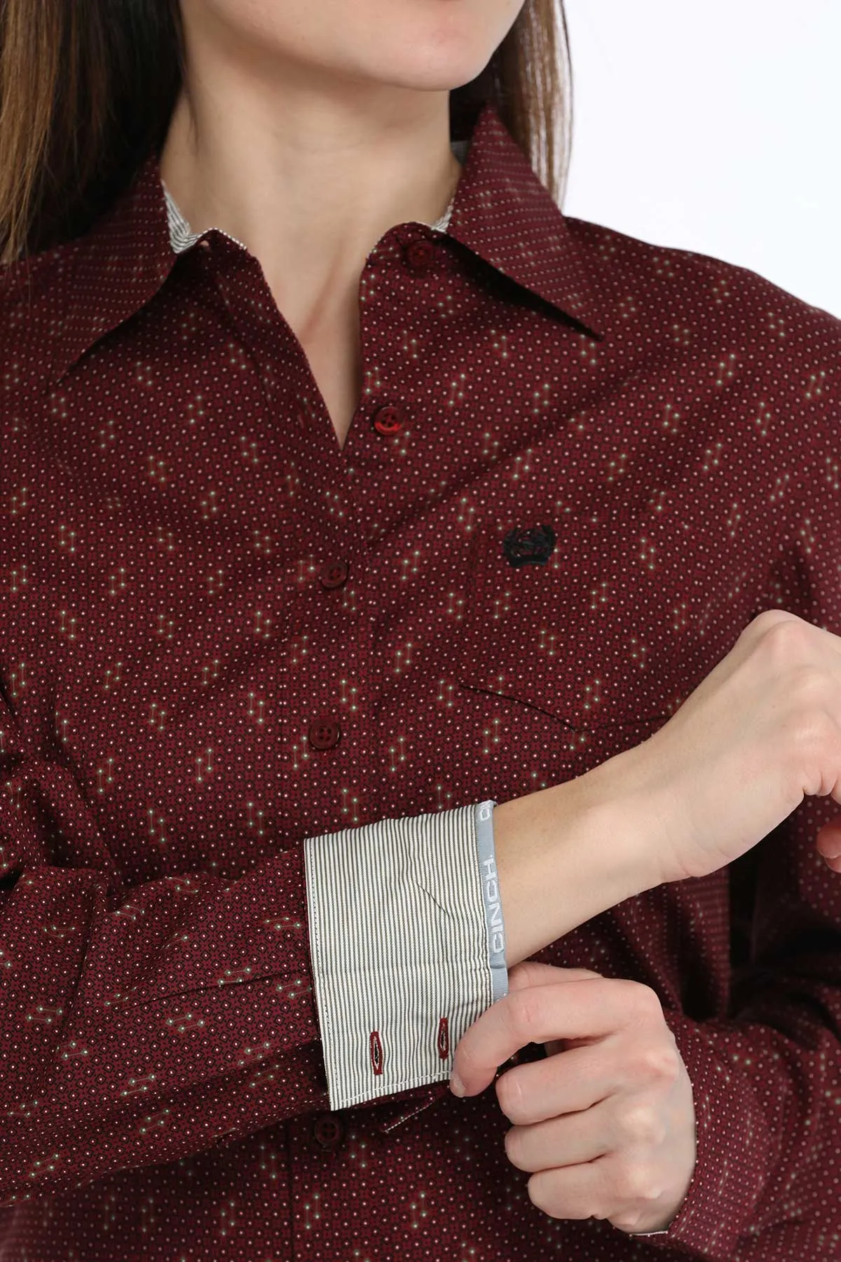 Cinch Ladies Burgundy Diamond Geometric Print Button-Down Blouse
