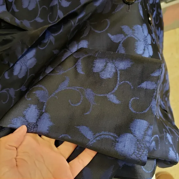 Dana Buchman Silk Black and Blue Floral Patterned 2-Piece Size 14/16
