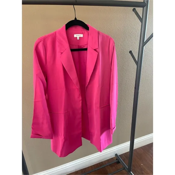 🆕Fuschia oversized blazer