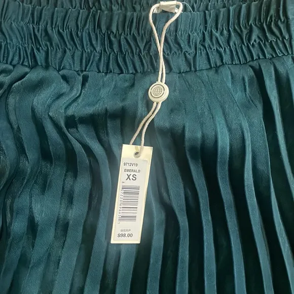Green Emerald elastic waist Pleated Midi Skirt XS