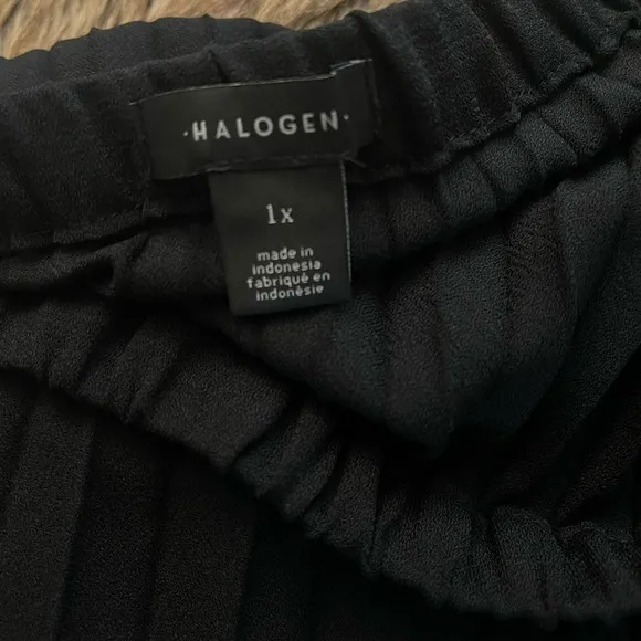 Halogen Pleated Black Midi Skirt size 1X