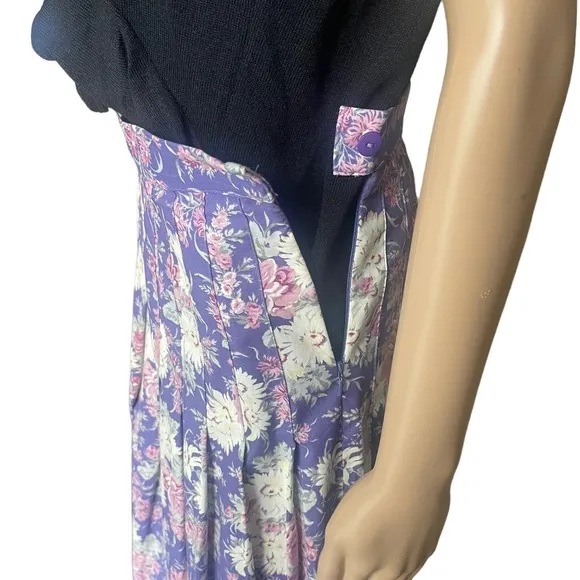 Laura Ashley Women's Purple and Pink skirt size EUR 38 USA 8