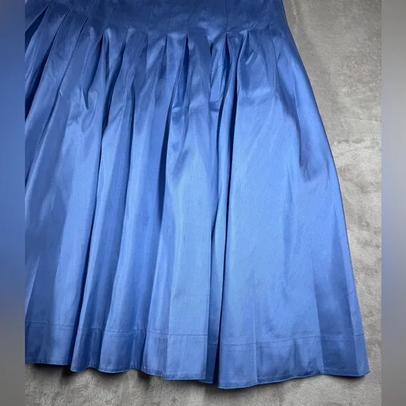 Lauren Ralph Lauren 100% Silk Blue Pleated A Line Midi Skirt Size 4