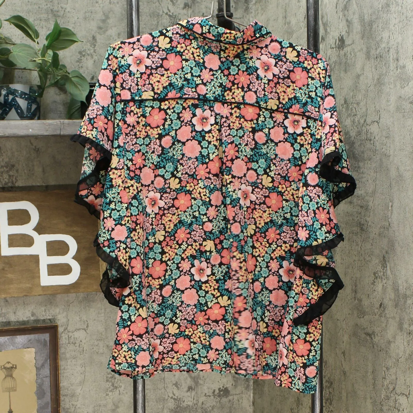 Laurie Felt Women's Butterfly Sleeves Button Front Blouse Coral Floral XL