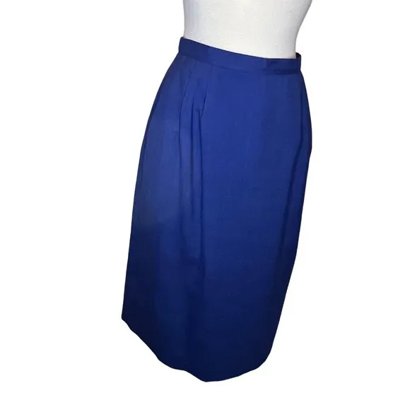 LE SUIT Paris  New York   Women's Blazer/Skirt 2 Pc set Blue Size 12 Long Sleeve