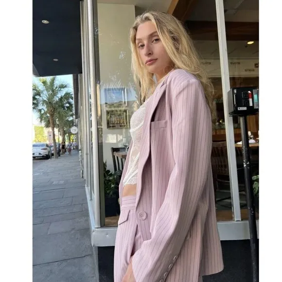 LIONESS NYC OVERSIZED BLAZER PINK PINSTRIPE SIZE XXS One Button NEW