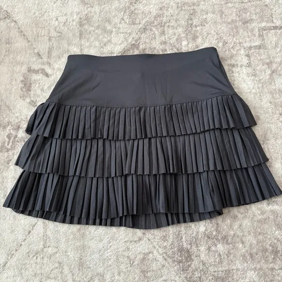 Lucky in Love Mon Amie Pleated Tier Skirt Pickleball Tennis Golf Gray Small