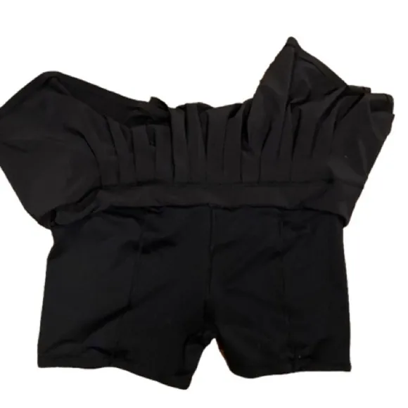 Lululemon Black Play it Off Pleated Skirt with Shorts | Size 6, 13”