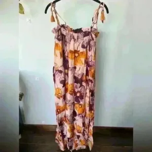 NWOT Aakaa Maxi Dress