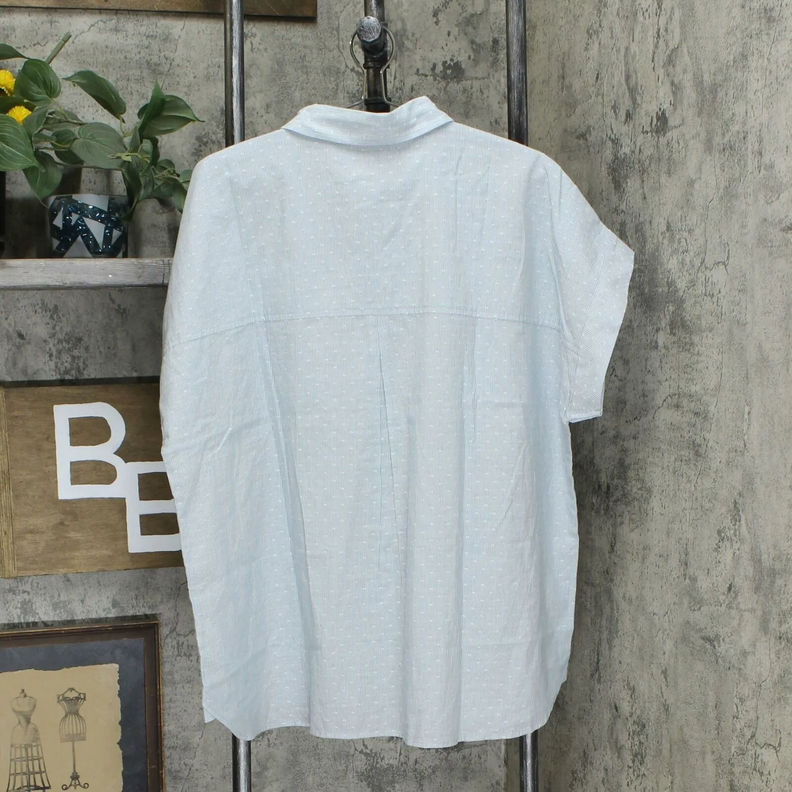 NWT LOGO By Lori Goldstein Woven Button Down Blouse. A352018 X-Large