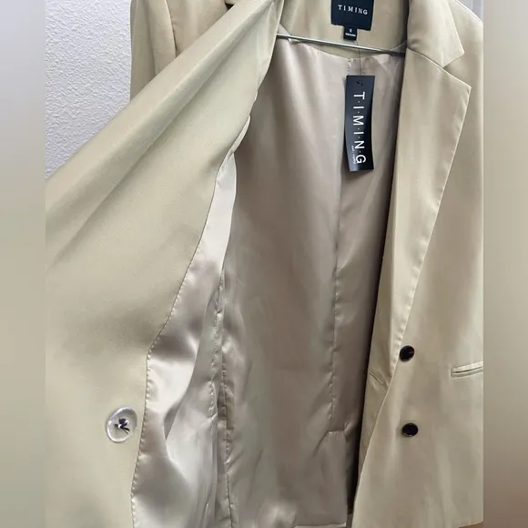 NWT Timing - Sage Oversized Blazer
