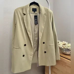 NWT Timing - Sage Oversized Blazer