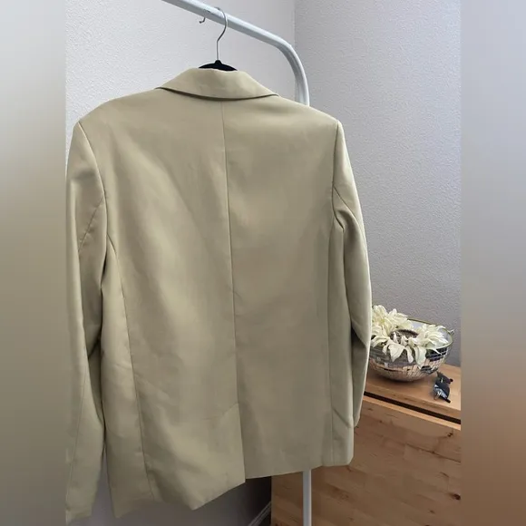 NWT Timing - Sage Oversized Blazer