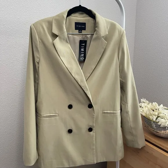 NWT Timing - Sage Oversized Blazer