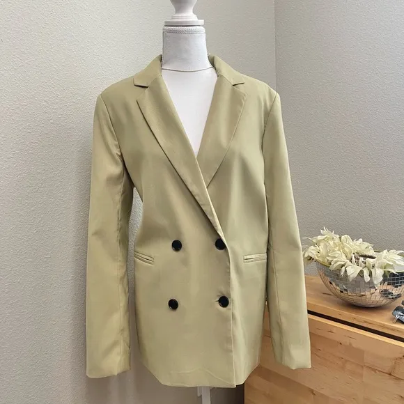 NWT Timing - Sage Oversized Blazer