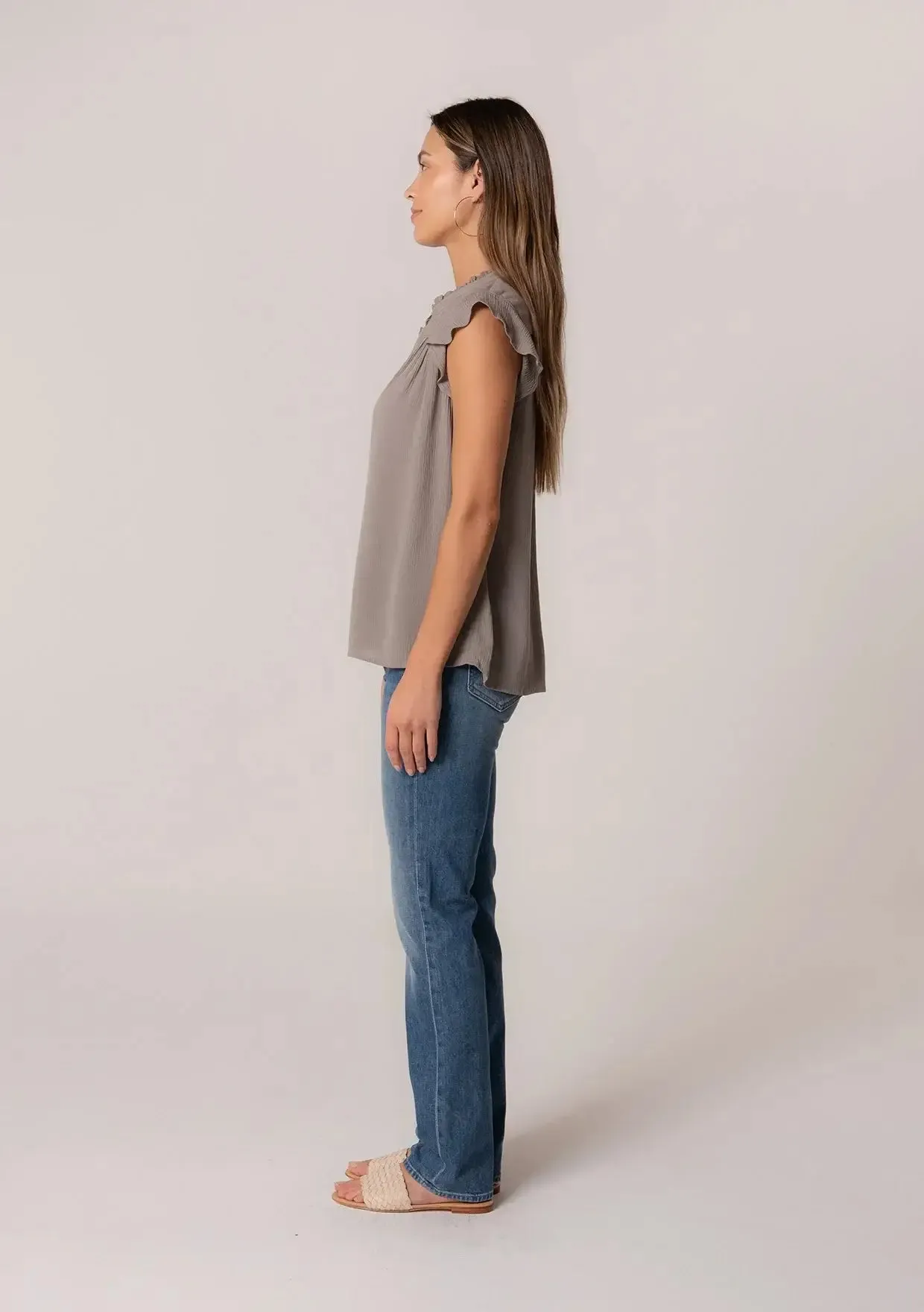 SHORT SLEEVE BUTTON FRONT TOP