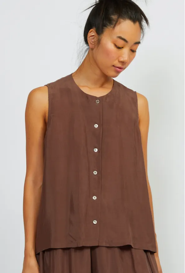 Shosh Sleeveless Button Down Shirt Cafe au Lait