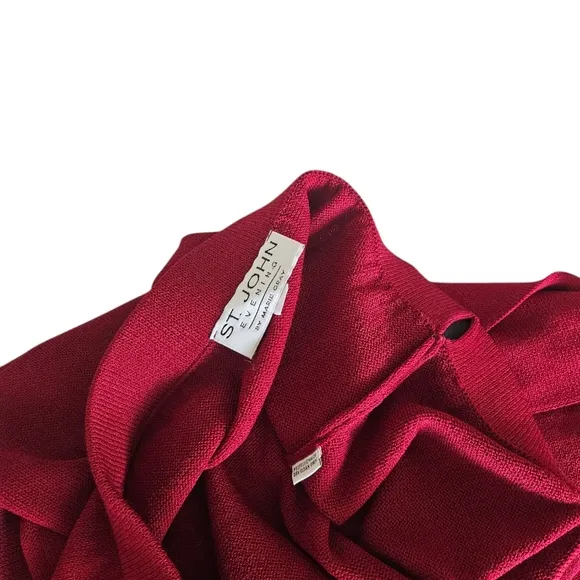 St. John Knitted Pleated Knee Length Skirt Burgundy