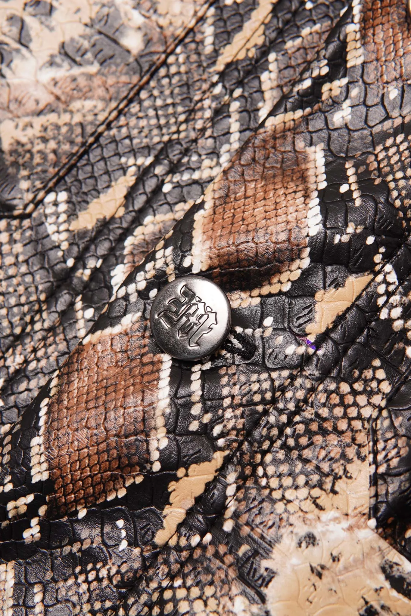 TRUCKER JACKET IN PYTHON