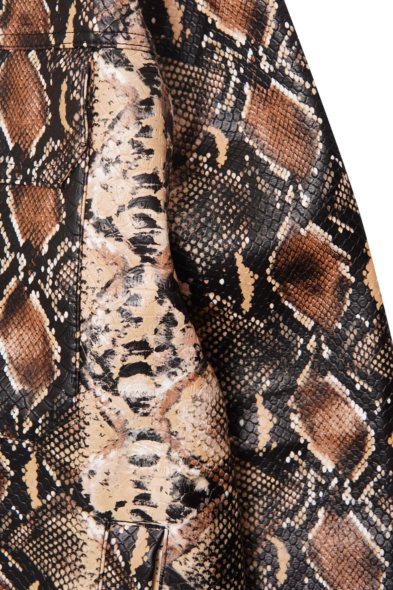 TRUCKER JACKET IN PYTHON