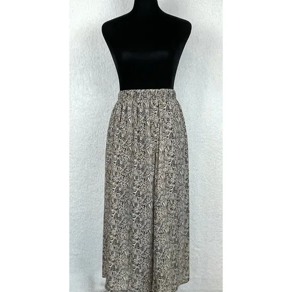 VERO MODA • Josephine Graphic Printed Midi Skirt