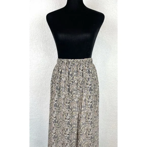 VERO MODA • Josephine Graphic Printed Midi Skirt