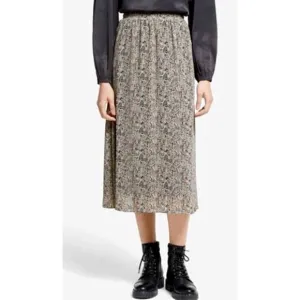 VERO MODA • Josephine Graphic Printed Midi Skirt