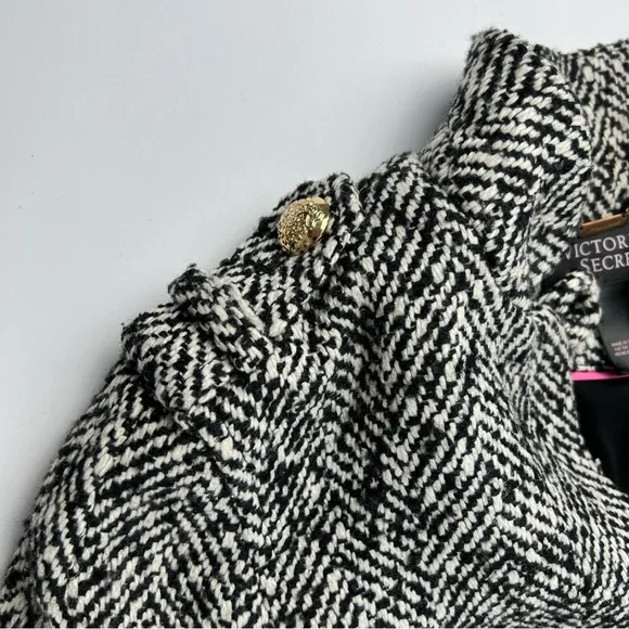 Victoria’s Secret Tweed Pea Coat Size 0 Black snd White Wool Blend Jacket