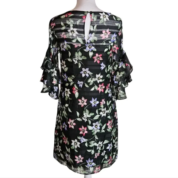 𝅺Vince Camuto Black Floral Print Shift Dress Sz 4 Ruffle Bell Sleeve Whimsigoth