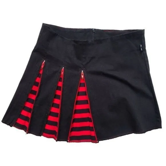 Vintage Emily the Strange Pleated Skirt, Zippers, Striped, Black, Size 7
