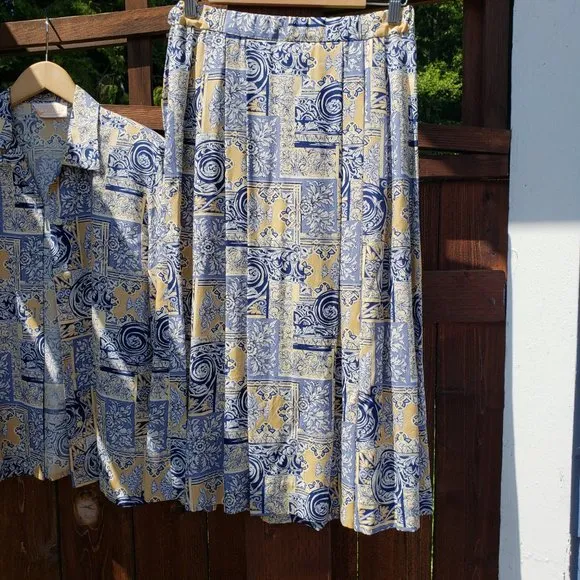 Vintage Pendleton Cream and Blue Baroque Print 2PC Set Size 4*