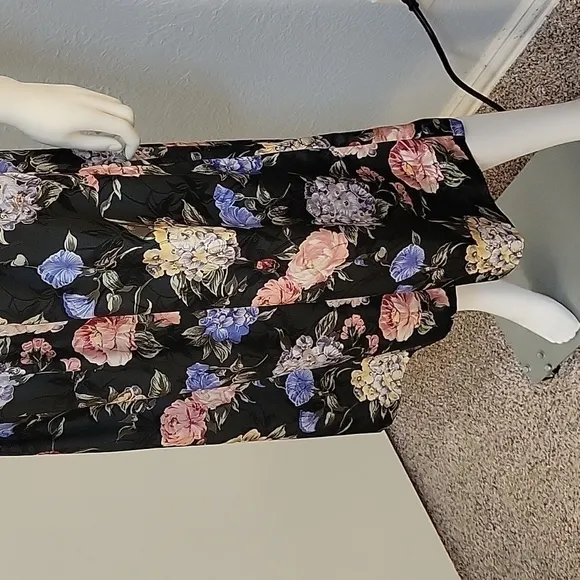 VTG Leslie Fay 1970s Impressionist Floral Satin Maxi Skirt Size 12
