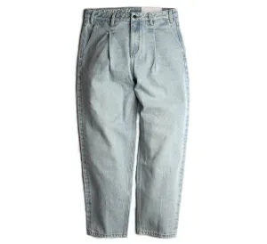 WIDE TAPERED FIT JEAN