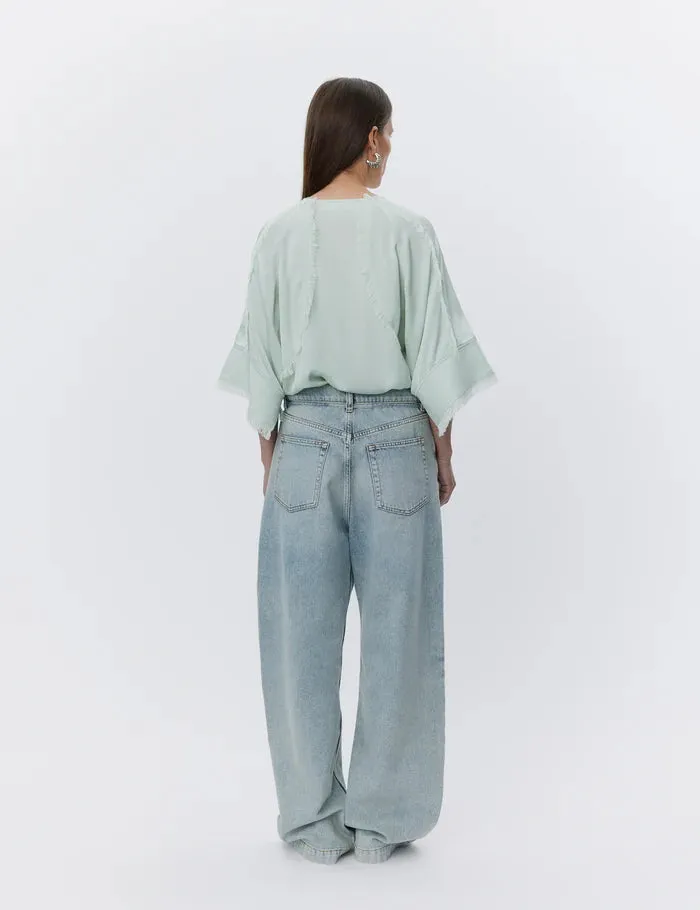 Zelie Blouse | Matte Crepe/Green Lily